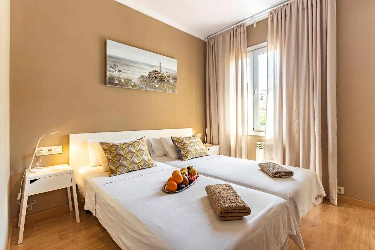 Three Bedrooms Apartment Barcellona